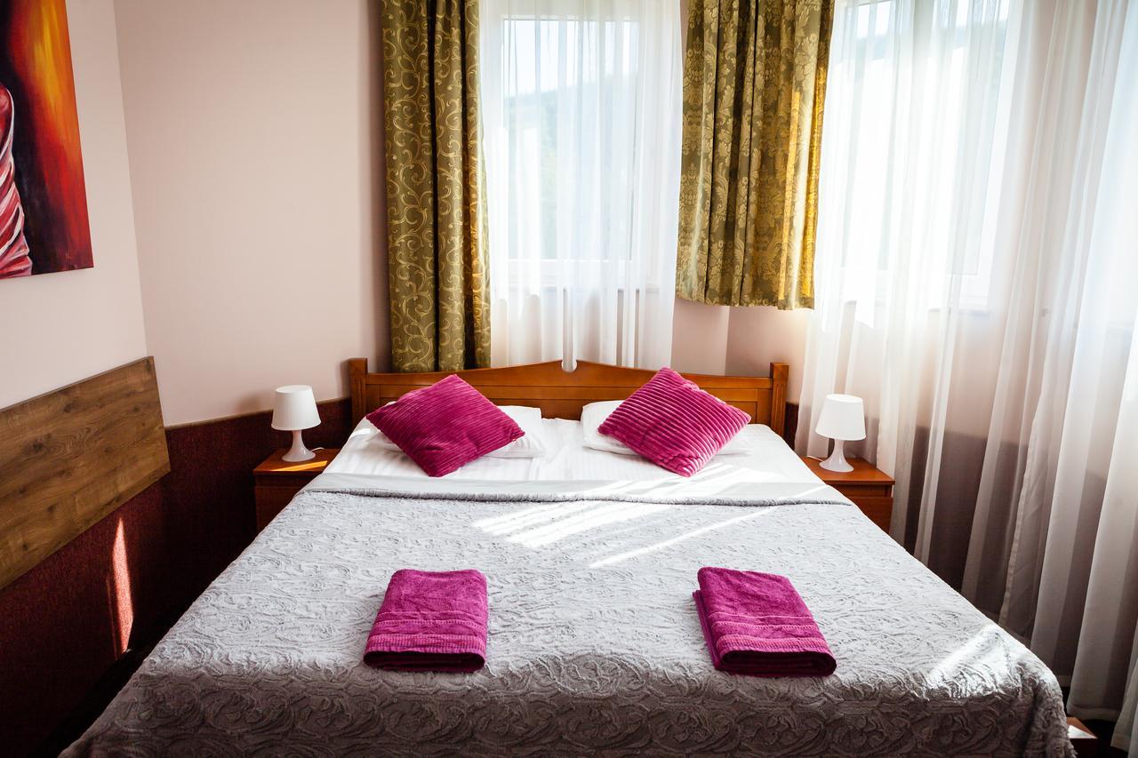 Rezydencja Zapiecek Świeradów-Zdrój Exteriör bild